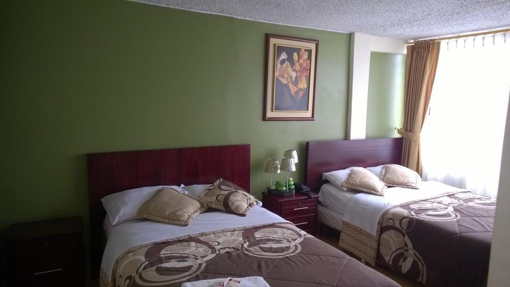 Hostal El Roble Quito Zimmer foto